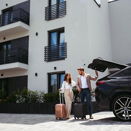 Resto Inn - Smart Apartamenty Blisko Energylandii Polwies Esterno foto