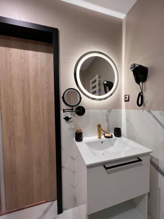 Resto Inn - Smart Apartamenty Blisko Energylandii Polwies Esterno foto