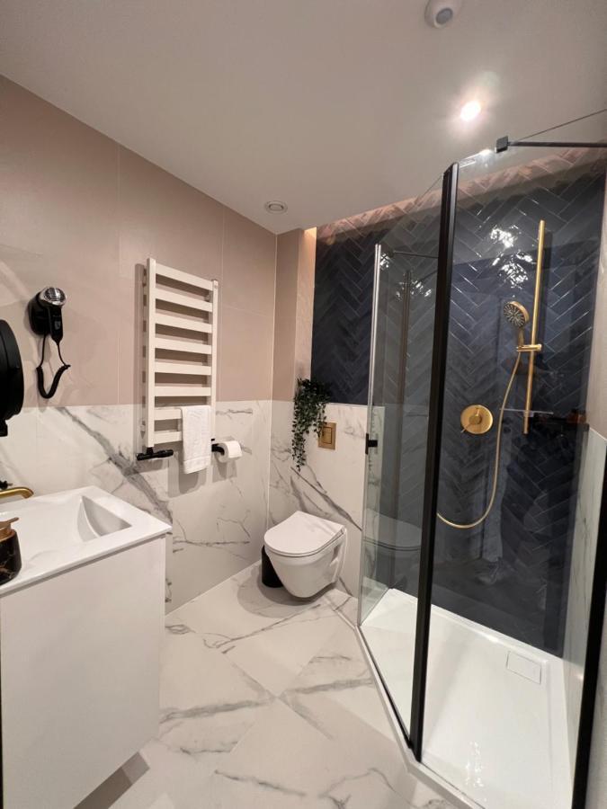 Resto Inn - Smart Apartamenty Blisko Energylandii Polwies Esterno foto