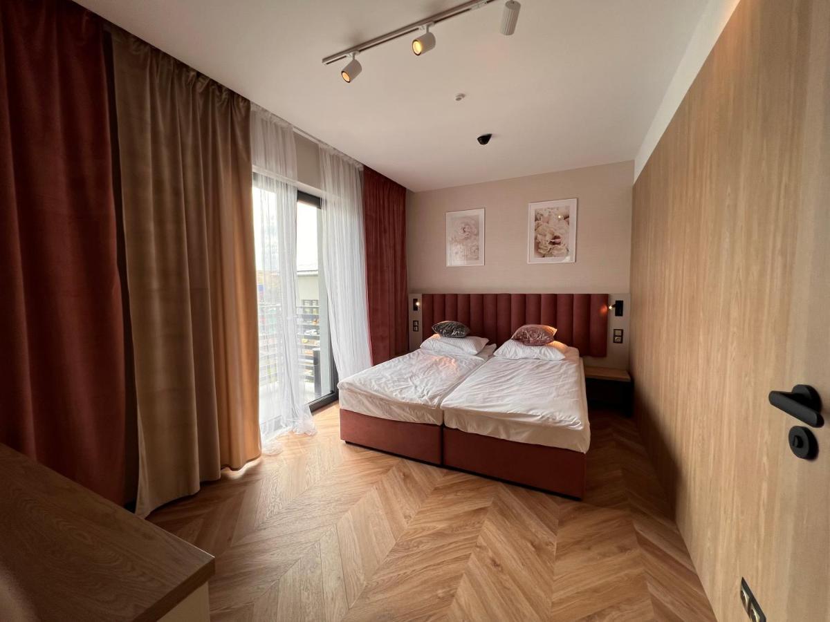 Resto Inn - Smart Apartamenty Blisko Energylandii Polwies Esterno foto