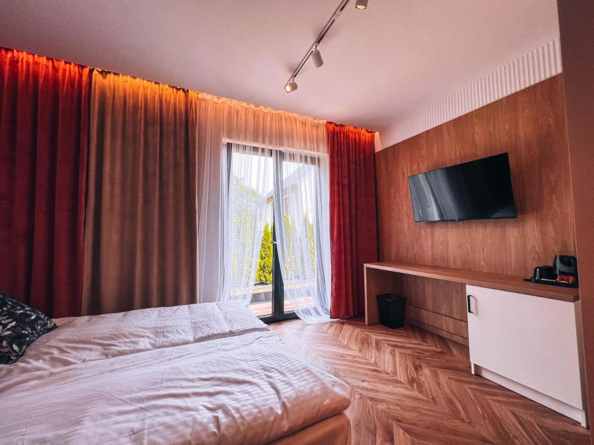 Resto Inn - Smart Apartamenty Blisko Energylandii Polwies Esterno foto