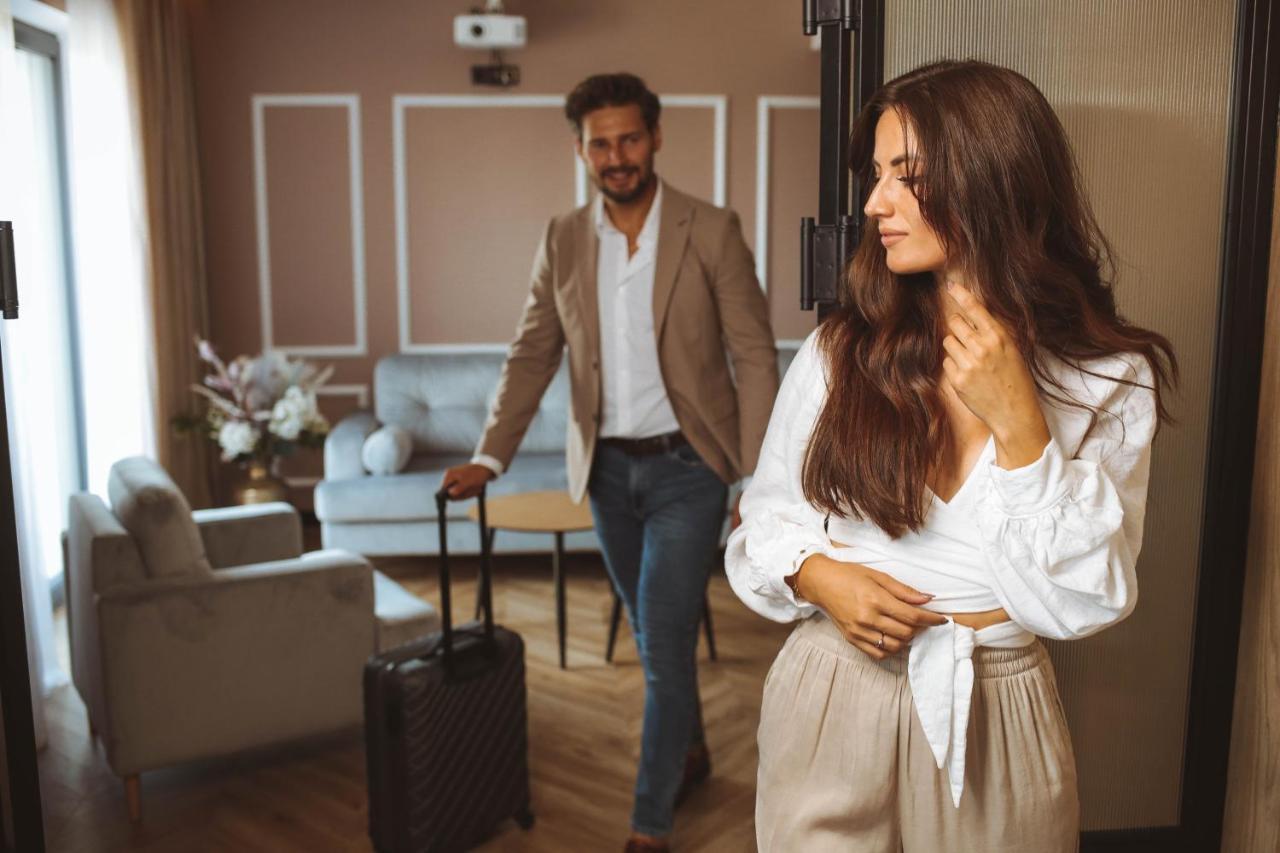 Resto Inn - Smart Apartamenty Blisko Energylandii Polwies Esterno foto
