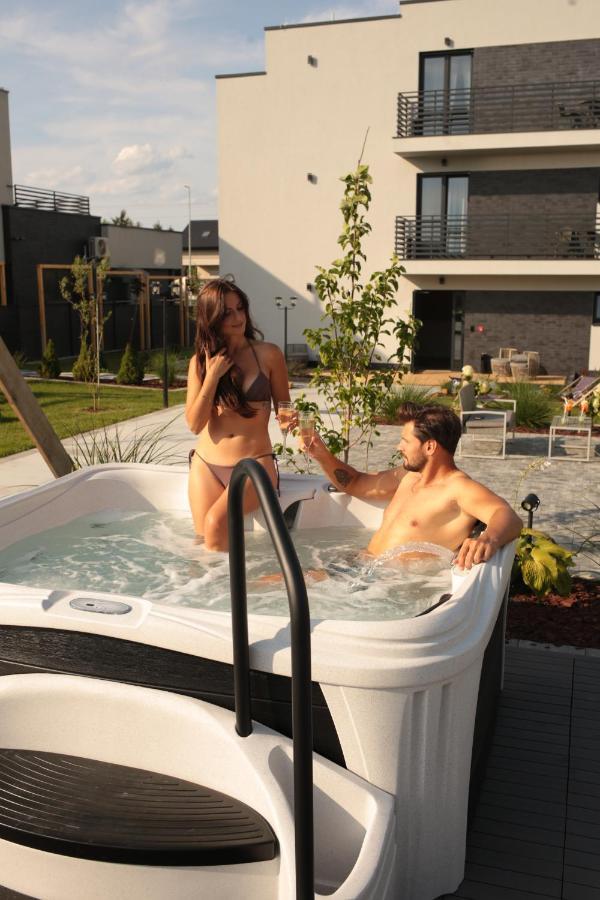Resto Inn - Smart Apartamenty Blisko Energylandii Polwies Esterno foto