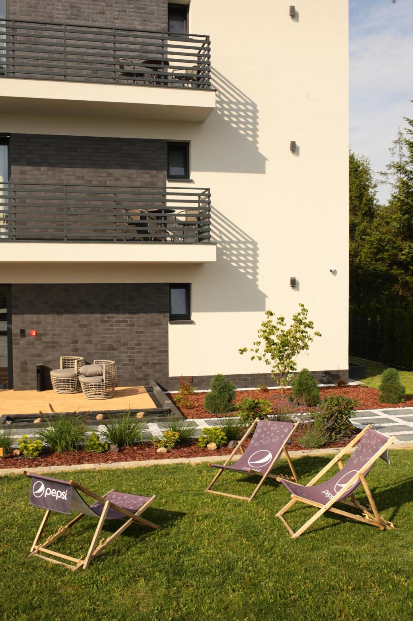 Resto Inn - Smart Apartamenty Blisko Energylandii Polwies Esterno foto